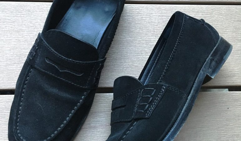 Side View of Saint Laurent Universite Loafer